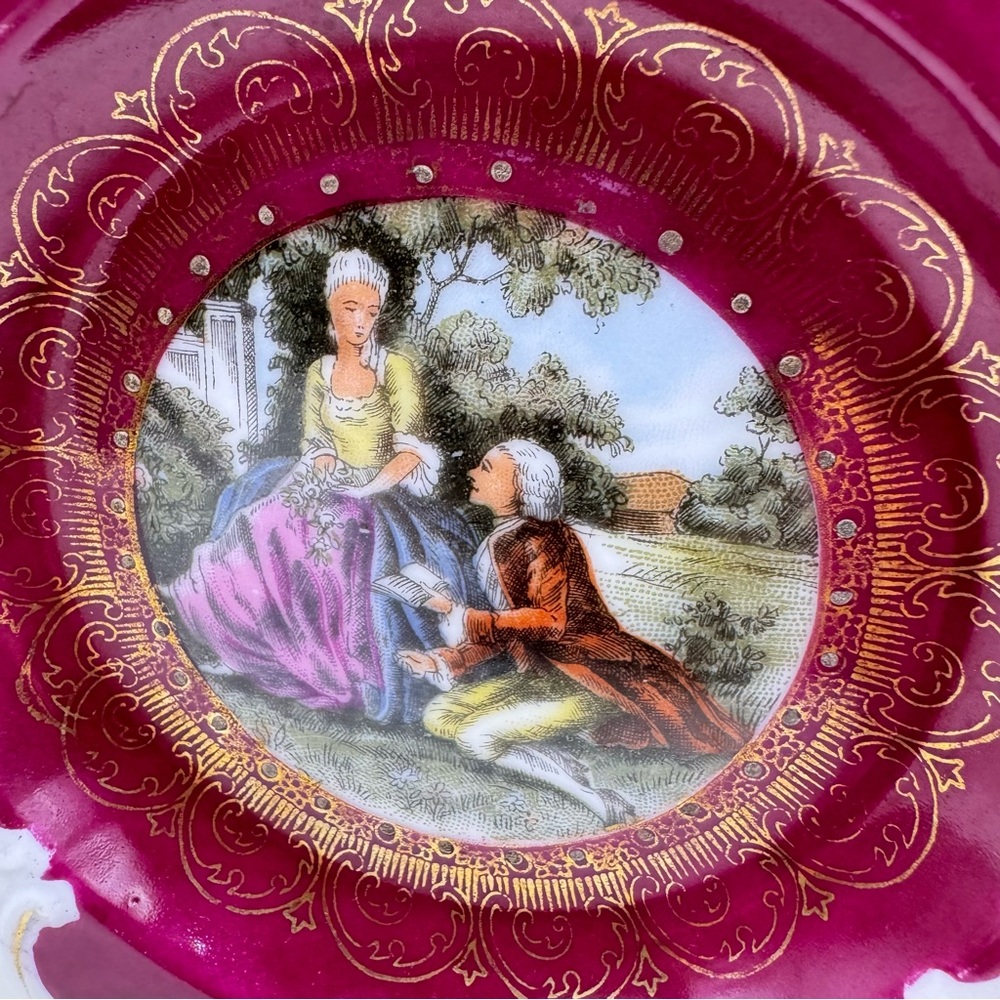 2 Vintage ashtrays with baroque Romantic Scene 5.75” occupied Japan Andrea Sadek - Picture 5 of 13